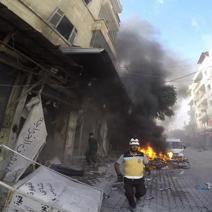 Intense shelling has displaced 70,000 people in northwest Syria, UN agencies warn